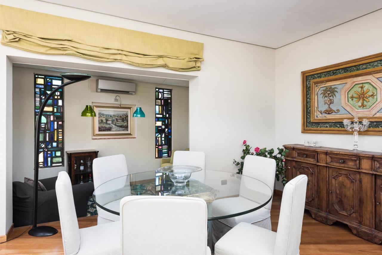 Appartamento Idyllia - Penthouse In Navona Area Roma Esterno foto